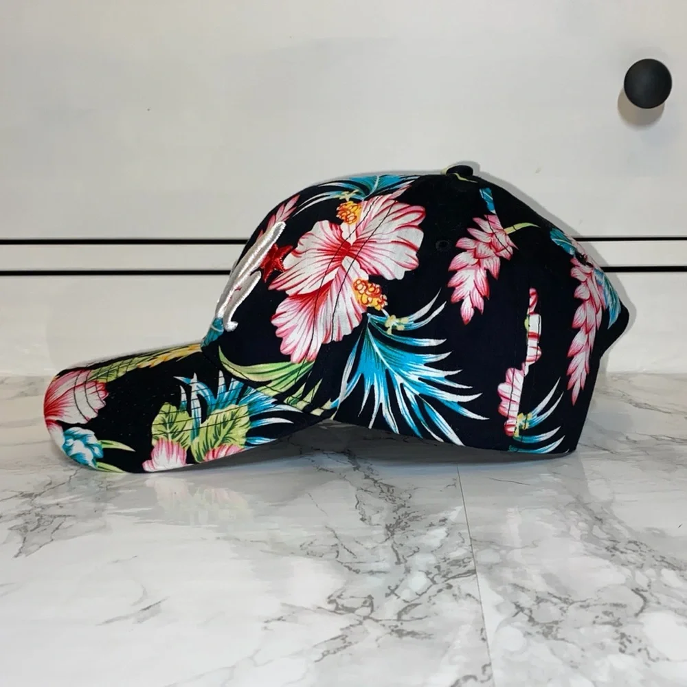 Cali Hat - Picture 2 of 3